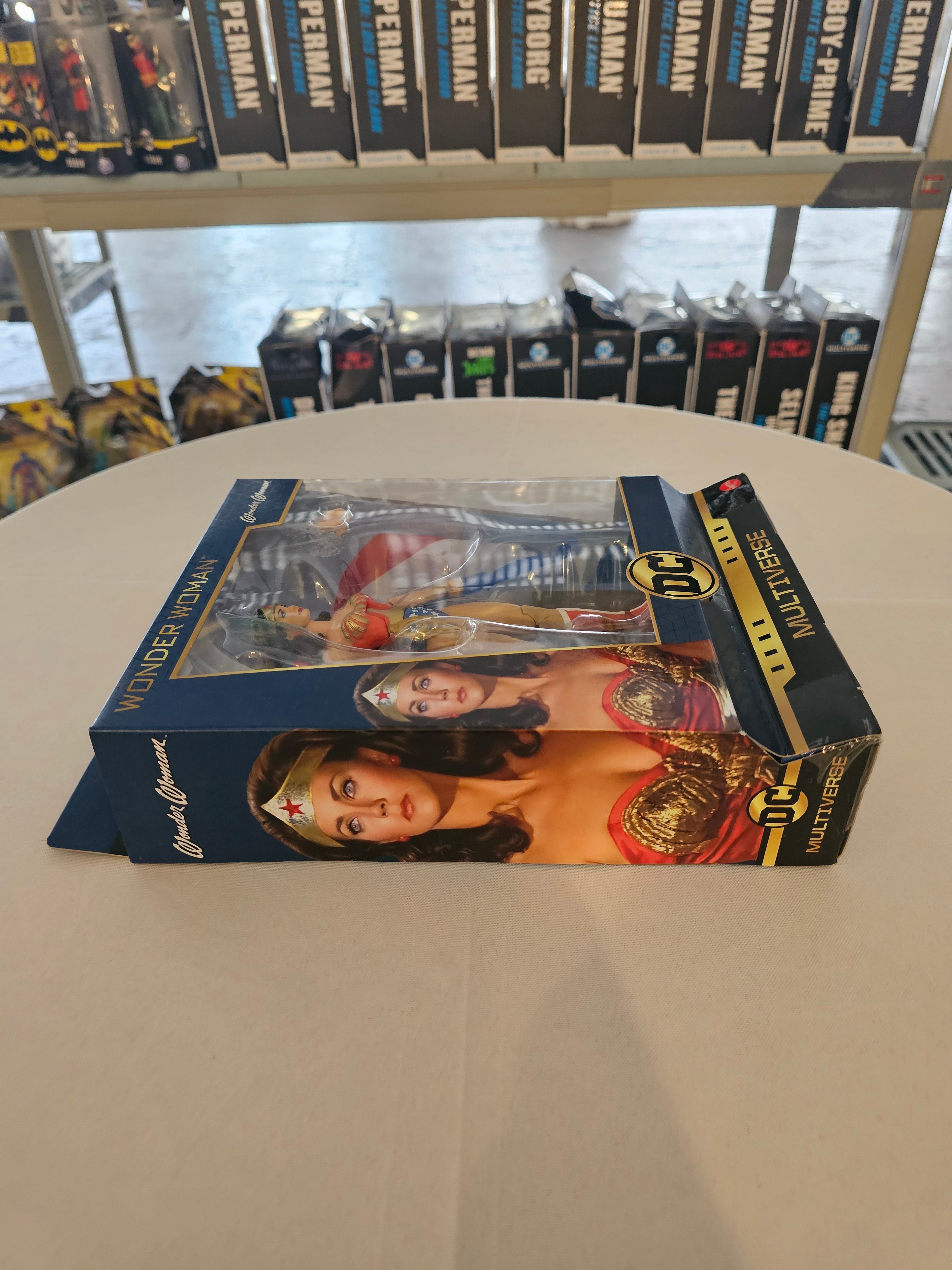 Mattel Signature Collection Wonder Woman Lynda Carter