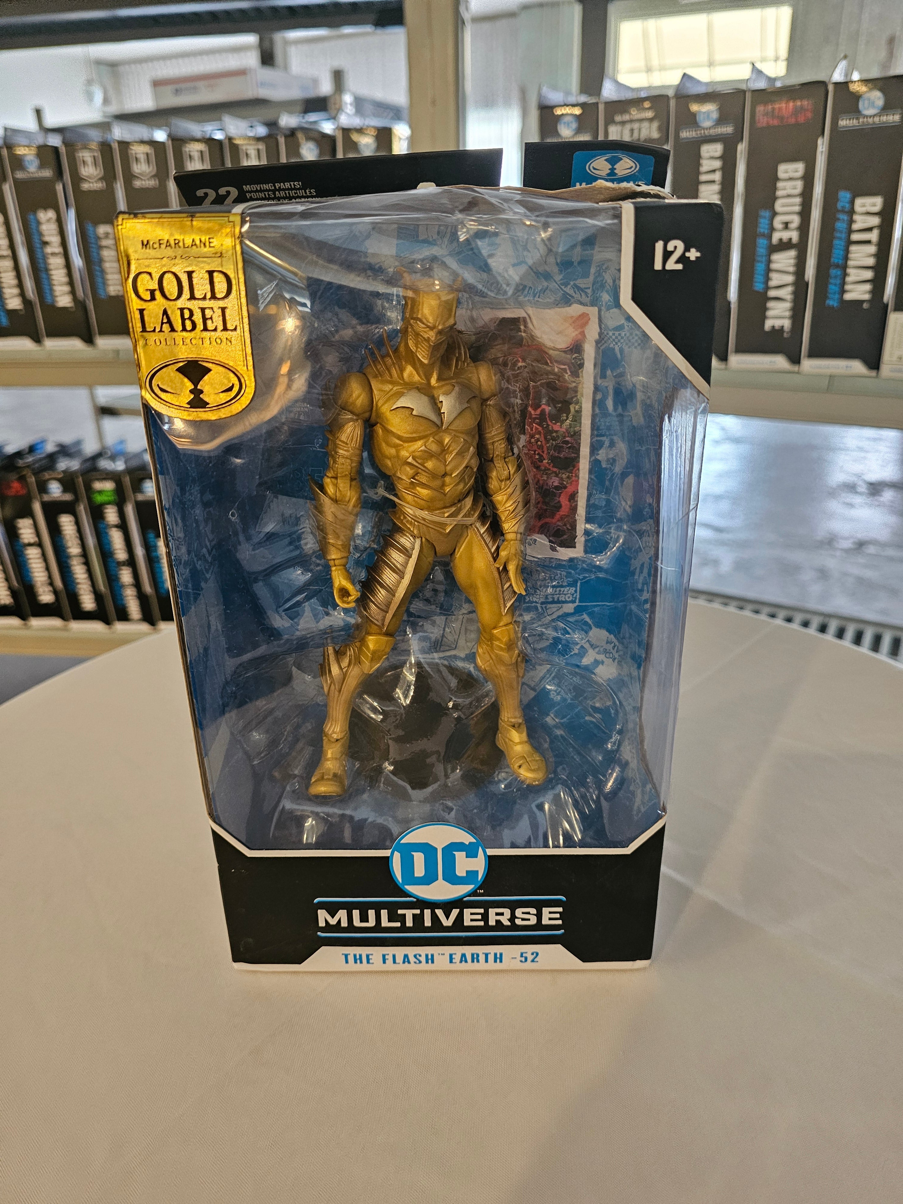 McFarlane DC Multiverse The Flash Earth -52 Gold Label, front of box